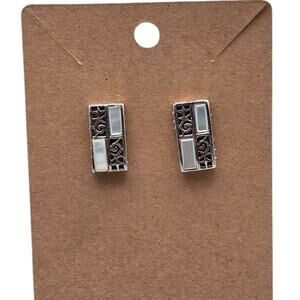Mother of Pearl Filigree Rectangle Stud Earrings Silver 925  – Classic Minimal